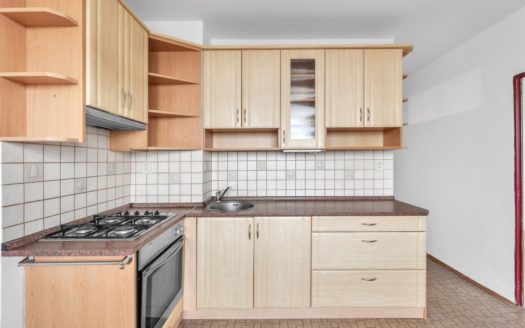 Byt 3+1 se zasklenou lodžií a zahrádkou