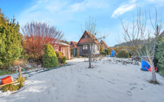 Prodej rekreační chaty se zahradou