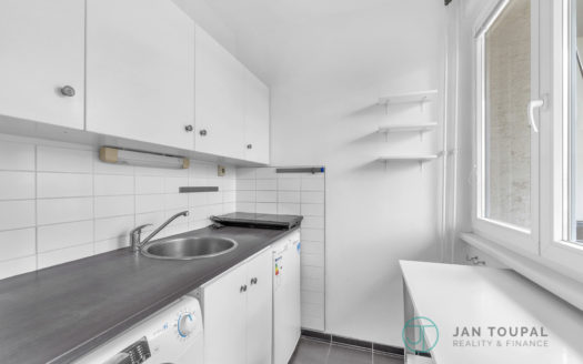 Prodej slunného bytu 1+kk s balkónem